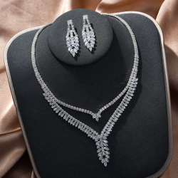 Luxury Rhinestone Necklace Earrings Leaf Set Water Drop Necklace Two-Piece Set